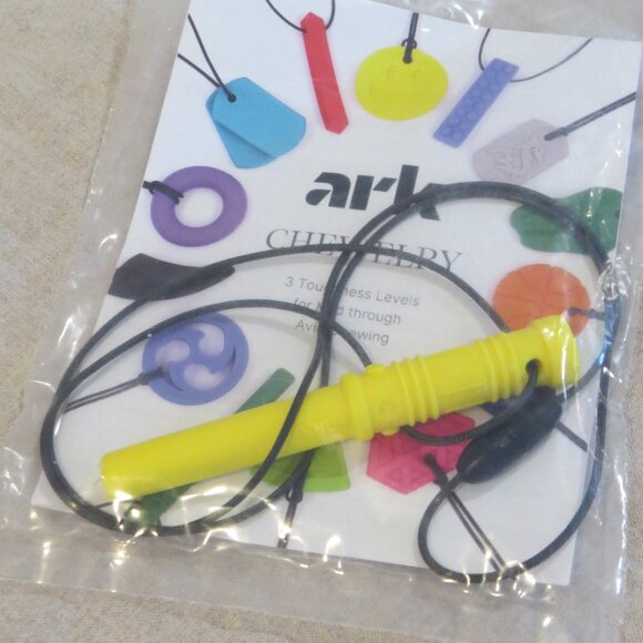 ARK Bite Saber® Sensory Chewelry Necklace, Yellow for Light Chewers, USA Made - Picture 4 of 6